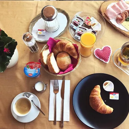Mami Cafe&bistro&pension Vendégház Rueun