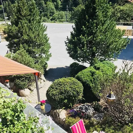 Mami Cafe&bistro&pension * Rueun