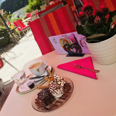 Mami Cafe&bistro&pension Rueun